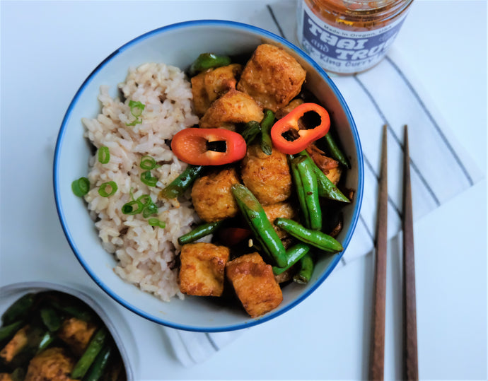 Prik-King Tofu Rice Bowl (V)